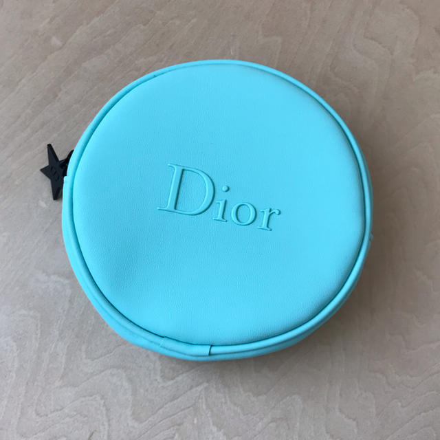 Dior(ディオール)のDior ディオール ポーチ ノベルティー 限定 コスメ  コスメ/美容のコスメ/美容 その他(その他)の商品写真