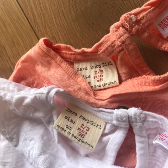 ZARA KIDS(ザラキッズ)のZARA BABY GIRL 98センチ 半袖Tシャツ 2枚セット キッズ/ベビー/マタニティのキッズ服女の子用(90cm~)(Tシャツ/カットソー)の商品写真