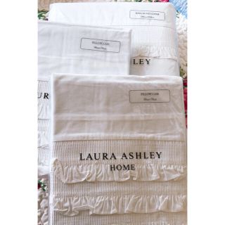 ローラアシュレイ(LAURA ASHLEY)の専用です。ローラアシュレイ ホワイト3点セット(シーツ/カバー)