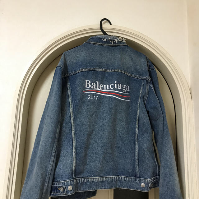 Balenciaga(バレンシアガ)のBALENCIAGA 100周年記念 キャンペーンロゴ デニムジャケット 52 メンズのジャケット/アウター(Gジャン/デニムジャケット)の商品写真