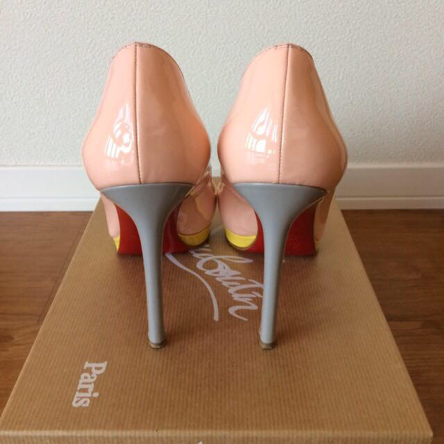 美品✨ルブタン♡3色パンプス ハイヒール/パンプス 美品✨ルブタン♡3色パンプス ハイヒール/パンプス