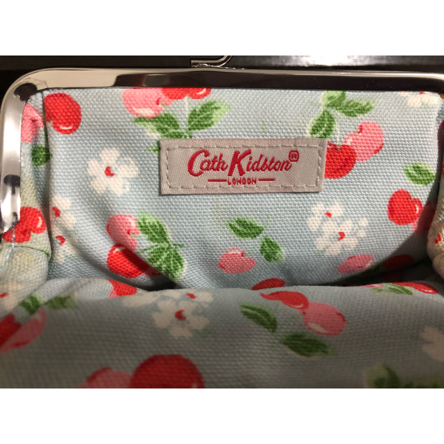 Cath Kidston(キャスキッドソン)の6/4まで❗️キャスキッドソン★がま口 ポーチ レディースのファッション小物(ポーチ)の商品写真