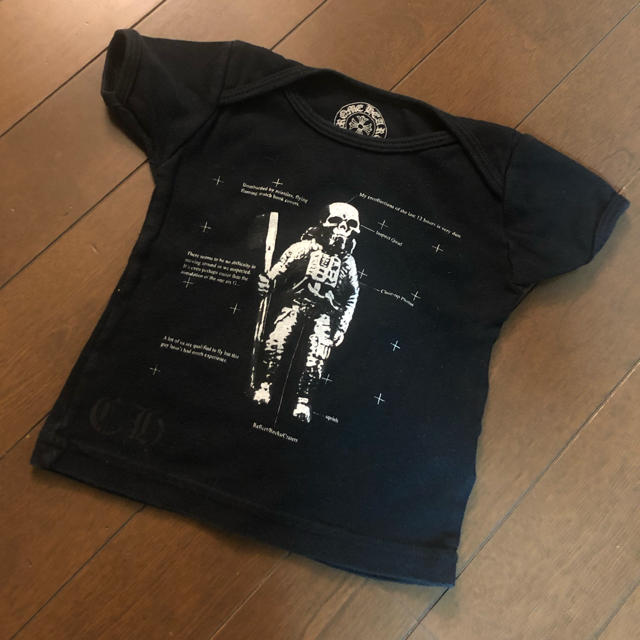 Chrome Hearts(クロムハーツ)のQP様専用⭐︎    クロムハーツのTシャツ  １２M  黒  ★正規品★ キッズ/ベビー/マタニティのベビー服(~85cm)(Ｔシャツ)の商品写真