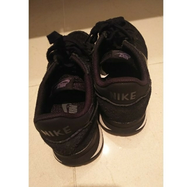NIKE(ナイキ)のNIKE インターナショナリスト◆ブラック◆スニーカー◆23.5cm レディースの靴/シューズ(スニーカー)の商品写真