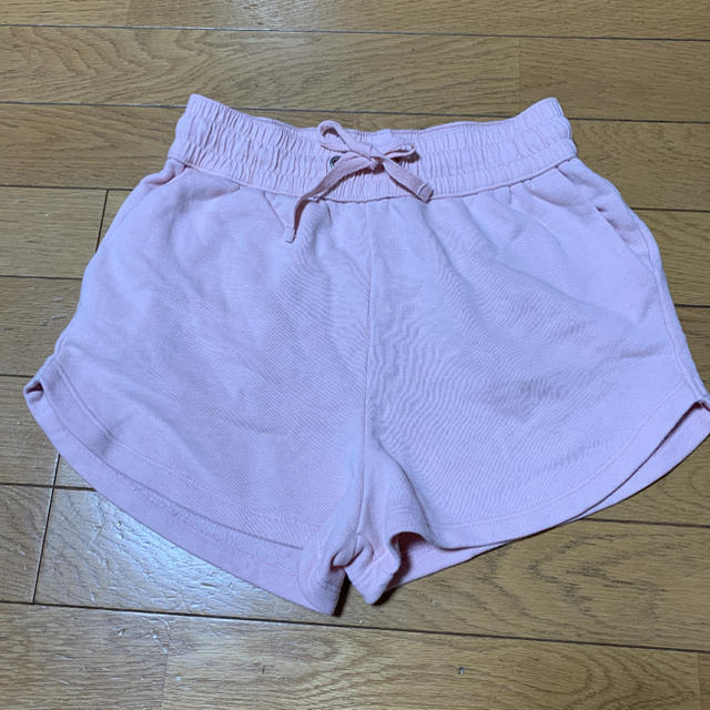 H&M(エイチアンドエム)のピンク ショートパンツ ジョギングパンツ レディースのパンツ(ショートパンツ)の商品写真