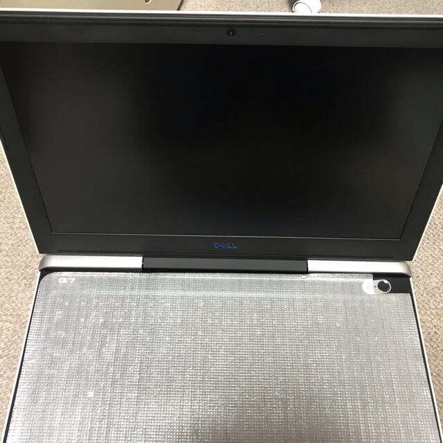 DELL G7 15 (7588) ホワイト