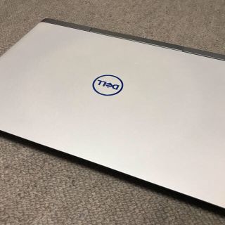 デル(DELL)のDELL G7 15 (7588) ホワイト(ノートPC)