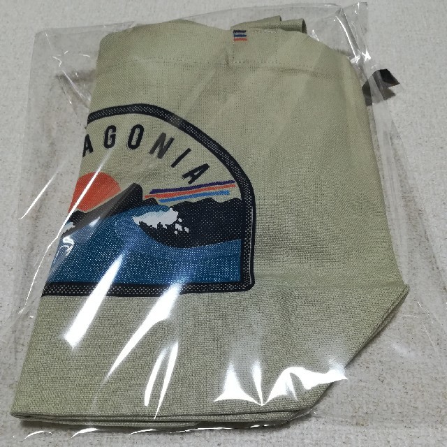 patagonia(パタゴニア)のPATAGONIA MINI TOTE BBBS BOARDIE BADGE レディースのバッグ(トートバッグ)の商品写真