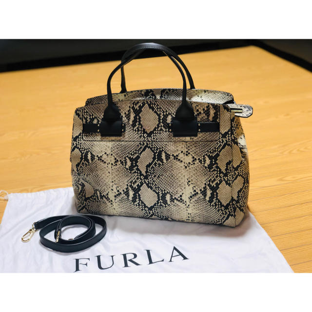 なしFURLA