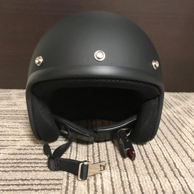 ヘルメット(黒) 自動車/バイクのバイク(ヘルメット/シールド)の商品写真