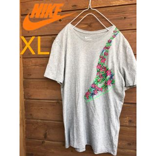 ナイキ(NIKE)のNIKE ナイキ 両面プリント デザインtシャツ XL 花柄スニーカー(Tシャツ/カットソー(半袖/袖なし))