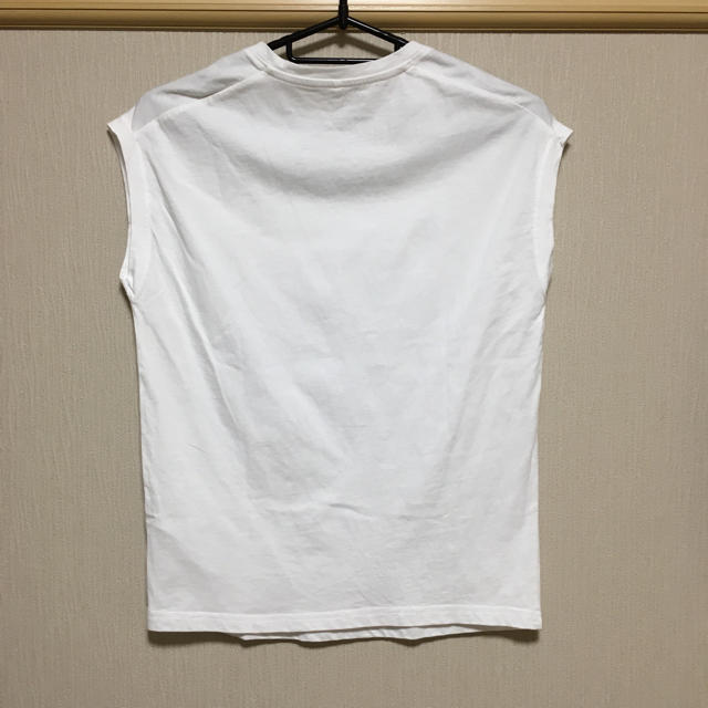 AZUL by moussy(アズールバイマウジー)のAZUL 白Tシャツ フレンチスリーブプルオーバー レディースのトップス(Tシャツ(半袖/袖なし))の商品写真