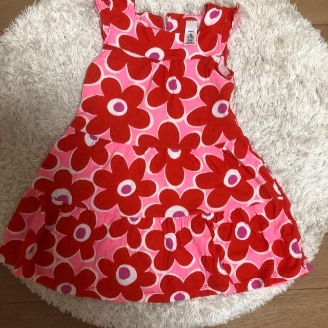 carter's(カーターズ)のお値下げ！花柄carter'sワンピース キッズ/ベビー/マタニティのキッズ服女の子用(90cm~)(ワンピース)の商品写真