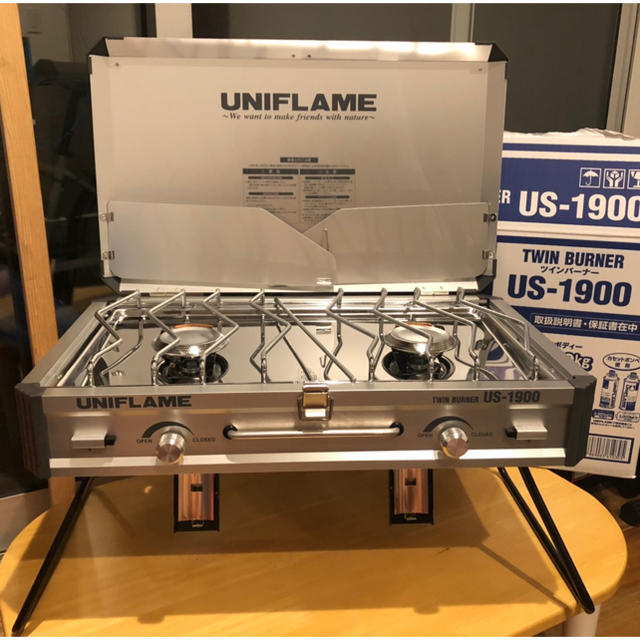 UNIFLAME(ユニフレーム)の【新品未使用】UNIFLAME  US-1900ツインバーナ  スポーツ/アウトドアのアウトドア(ストーブ/コンロ)の商品写真