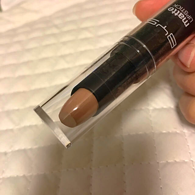 BYS(バイズ)のBYS マットリップスティク L325 コスメ/美容のベースメイク/化粧品(口紅)の商品写真