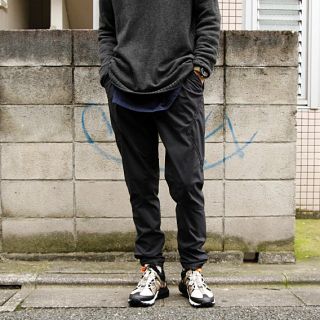 nonnative ノンネイティブ パンツ