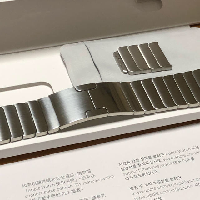 Apple Watch(アップルウォッチ)のアップルウォッチ シルバーリングブレスレット 42mm 純正ステンレスバンド メンズの時計(金属ベルト)の商品写真