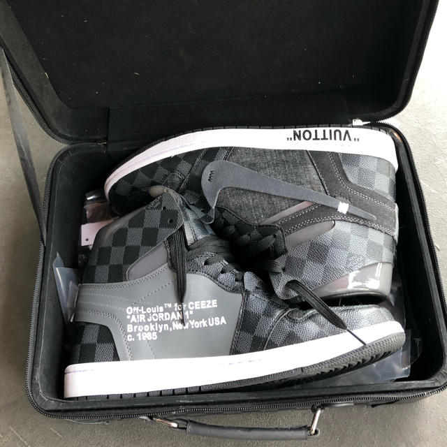 Off-Louis Air Jordan 1 – Ceeze