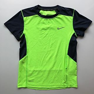 ナイキ(NIKE)の★NIKE★DRI-FIT Tシャツ S 140cm 半袖 ジュニア(Tシャツ/カットソー)