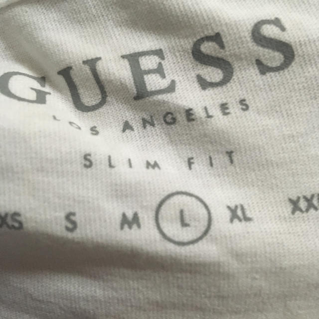 GUESS(ゲス)のGUESS tシャツ メンズのトップス(Tシャツ/カットソー(半袖/袖なし))の商品写真