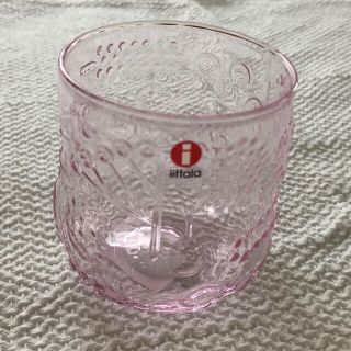 イッタラ(iittala)のフルッタ  ペールピンク タンブラー２つ(食器)