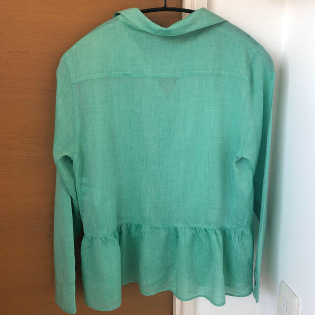 ANAYI(アナイ)のanayi ペプラムシャツ サイズ36 グリーン レディースのトップス(シャツ/ブラウス(長袖/七分))の商品写真