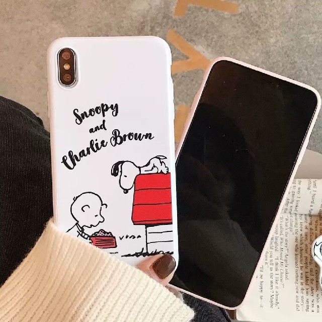 SNOOPY - スヌーピー　スマホケース　iPhone用カバー　ホワイト　新品　SNOOPYの通販 by なし｜スヌーピーならラクマ