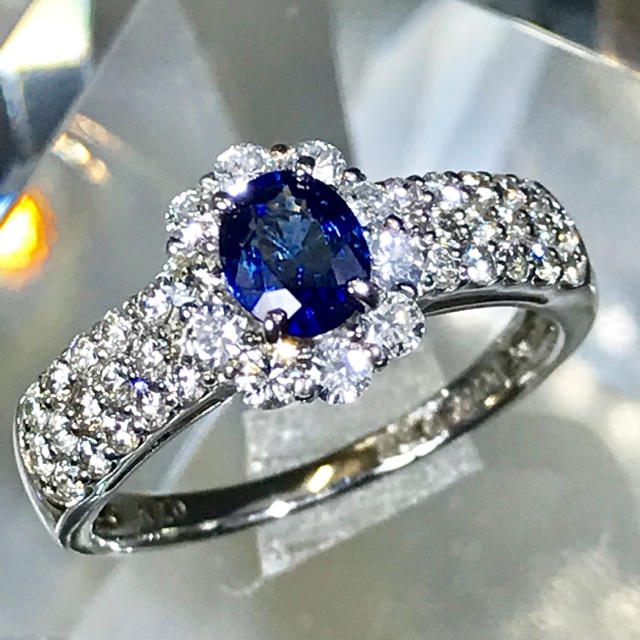 コーンブルー  サファイヤリング プラチナダイヤモンド レディースのアクセサリー(リング(指輪))の商品写真