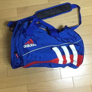 アディダス(adidas)のadidas ドラム型と バック(スーツケース/キャリーバッグ)