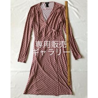 ビーシービージーマックスアズリア(BCBGMAXAZRIA)のBCBC  L ピンク×ブラウン& M 濃グレー ワンピース2着(ロングワンピース/マキシワンピース)