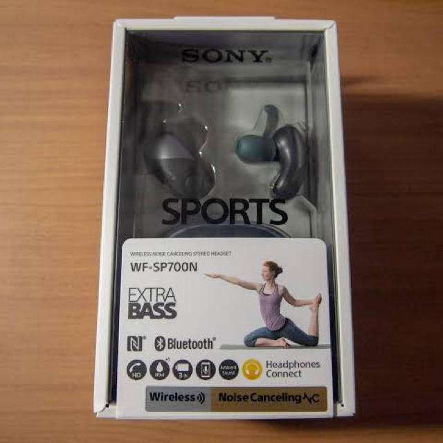 SONY(ソニー)のがんばるおとさん様専用 WF-SP700N SONY完全ワイヤレスイヤホン スマホ/家電/カメラのオーディオ機器(ヘッドフォン/イヤフォン)の商品写真