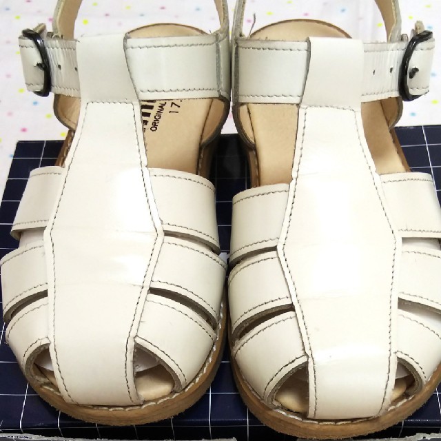 familiar(ファミリア)のファミリア サンダル 17 キッズ/ベビー/マタニティのキッズ靴/シューズ(15cm~)(サンダル)の商品写真