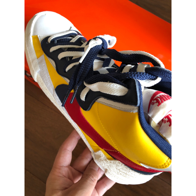 NIKE(ナイキ)のsacai NIKE blazer mid yellow 28cm メンズの靴/シューズ(スニーカー)の商品写真