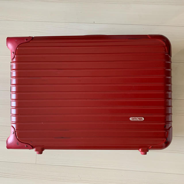 リモワRIMOWA キャリーケース タイヤ消音タイプ変更