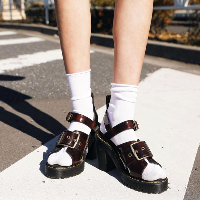 dr martens チャンキーヒールサンダル | フリマアプリ ラクマ
