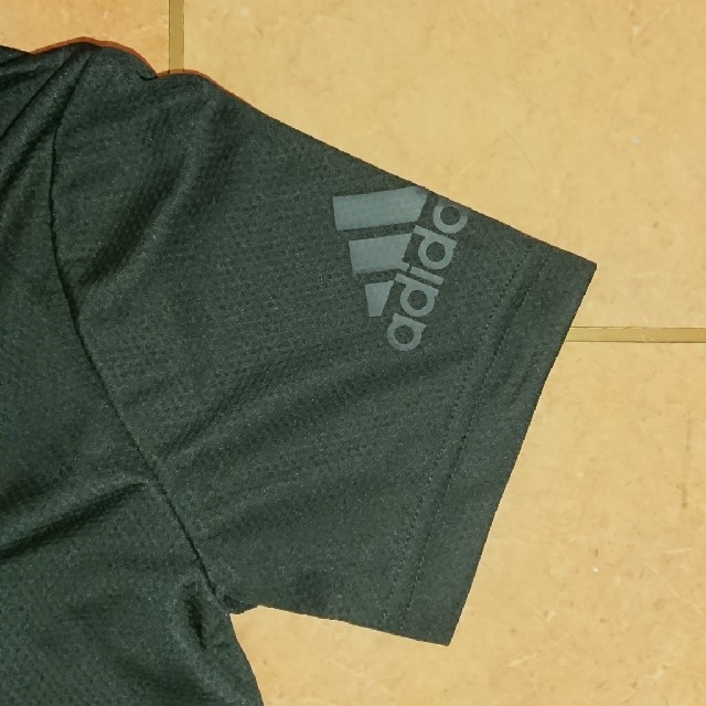 adidas(アディダス)のアディダスTシャツ150 キッズ/ベビー/マタニティのキッズ服男の子用(90cm~)(Tシャツ/カットソー)の商品写真