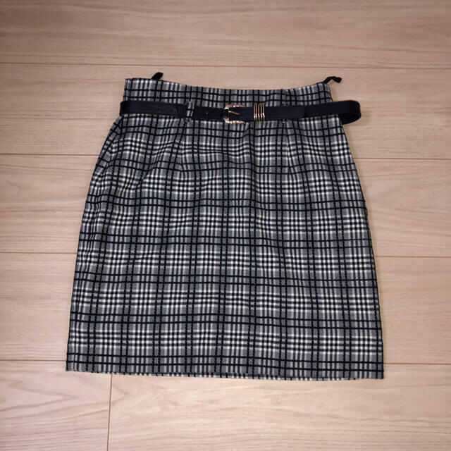 salire(サリア)のミニスカート レディースのスカート(ミニスカート)の商品写真