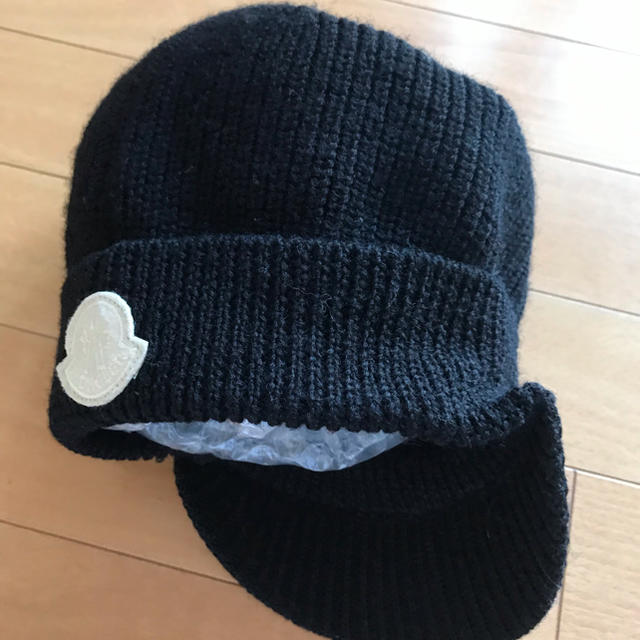 MONCLER(モンクレール)のモンクレール ニット帽子 レディースの帽子(ニット帽/ビーニー)の商品写真