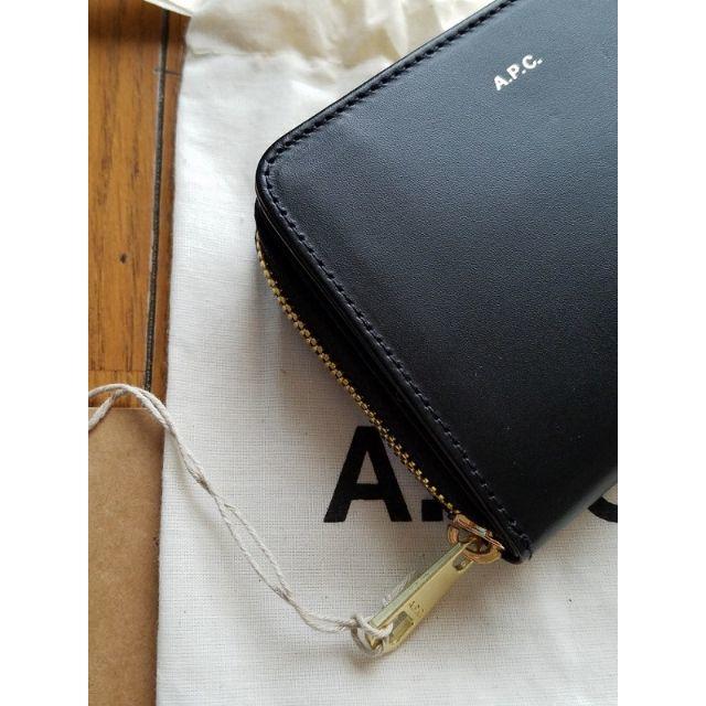 A.P.C(アーペーセー)のA.P.C. アーペーセー スムースレザー コンパクト 財布 Black レディースのファッション小物(財布)の商品写真