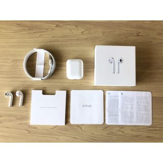 アップル(Apple)のAirPods(ヘッドフォン/イヤフォン)