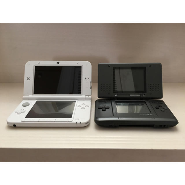 ニンテンドーDS(ニンテンドーDS)のNintendo ＤＳ ＬＬ セット エンタメ/ホビーのゲームソフト/ゲーム機本体(携帯用ゲーム機本体)の商品写真