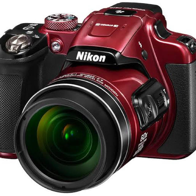 Nikon COOLPIX B700 ????