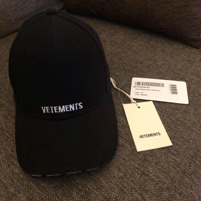 VETEMENTS ヴェトモン ロゴ キャップ帽子