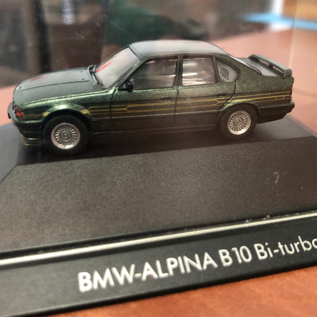 BMW(ビーエムダブリュー)のBMW ALPINA B-10 ミニカー エンタメ/ホビーのおもちゃ/ぬいぐるみ(ミニカー)の商品写真