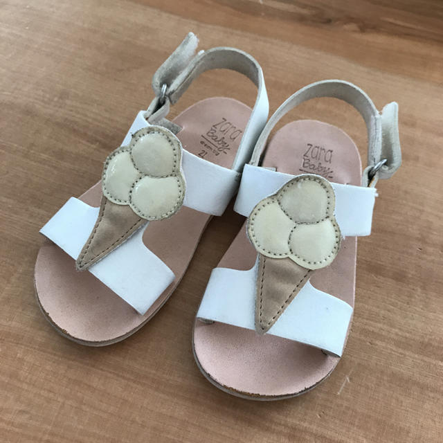 ZARA KIDS(ザラキッズ)のZARA baby アイスクリーム サンダル キッズ/ベビー/マタニティのベビー靴/シューズ(~14cm)(サンダル)の商品写真