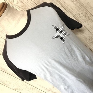 バーバリーブラックレーベル(BURBERRY BLACK LABEL)の【ほぼ良品】【ブラックレーベル】レア　バーバリー   ロックスターTシャツ 　(Tシャツ/カットソー(半袖/袖なし))