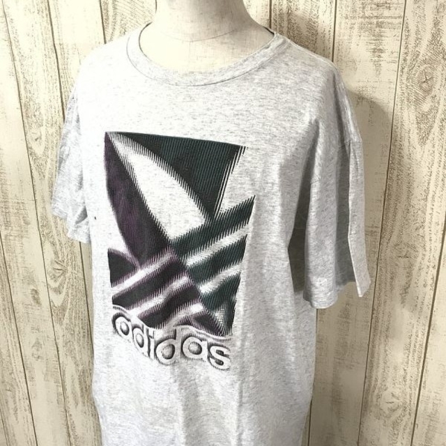 adidas(アディダス)のチェスティーノ様【USA製】アディダス 80s  万国旗タグ Tシャツ L メンズのトップス(Tシャツ/カットソー(半袖/袖なし))の商品写真