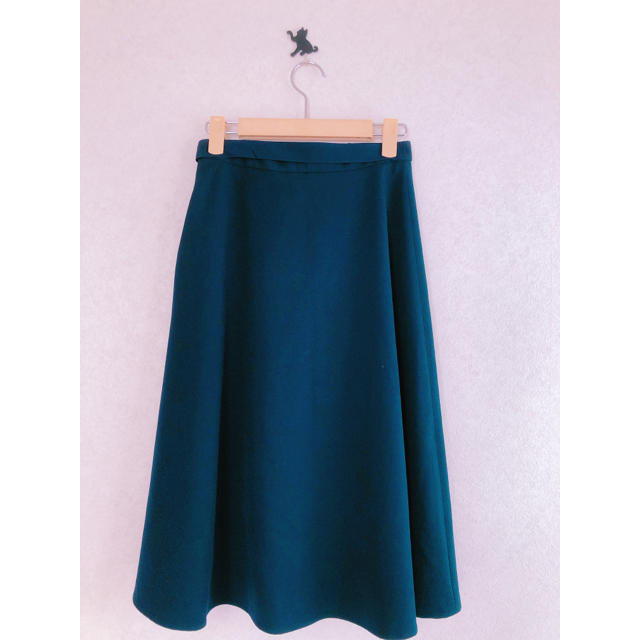 Couture Brooch(クチュールブローチ)のフレアスカート 膝丈 ネイビー レディースのスカート(ひざ丈スカート)の商品写真