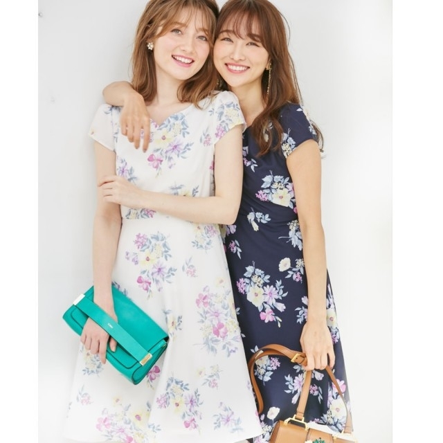 tocco(トッコ)の花柄ワンピース レディースのワンピース(ひざ丈ワンピース)の商品写真