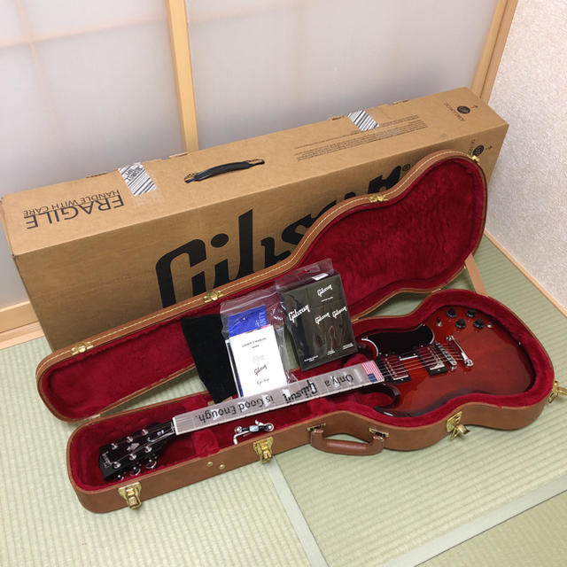 Gibson(ギブソン)の2017 T Gibson SG STANDARD Cherry Burst 楽器のギター(エレキギター)の商品写真